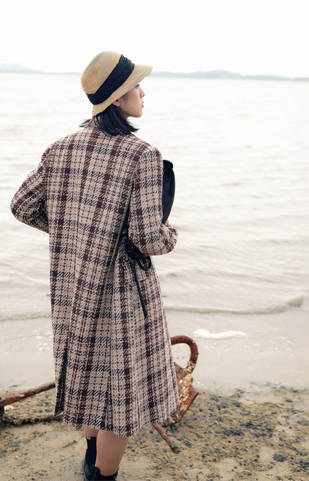 與時(shí)光(guāng)裡(lǐ)的(de)自(zì)我相(xiàng)望